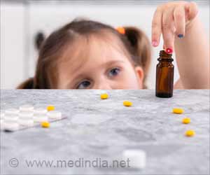 Grandparents Should Protect Their Grandchildren From Accidental Poisoning: Here's Why Grandparents Should Protect Their Grandchildren From Accidental Poisoning: Here's Why