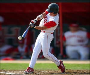 Non-operatively Treated Elbow Ulnar in Professional Baseball Players Non-operatively Treated Elbow Ulnar in Professional Baseball Players