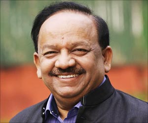 Drive to Combat Vector-borne Diseases in Delhi Drive to Combat Vector-borne Diseases in Delhi