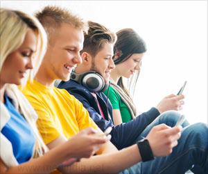 Youngsters on Five or More Hours of Smartphone Use Have a Risk of Obesity Youngsters on Five or More Hours of Smartphone Use Have a Risk of Obesity