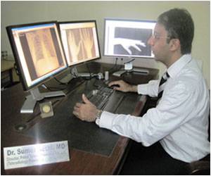 Smart AI Tool to Extract Clinical Outcomes using Radiology Reports in Cancer Smart AI Tool to Extract Clinical Outcomes using Radiology Reports in Cancer