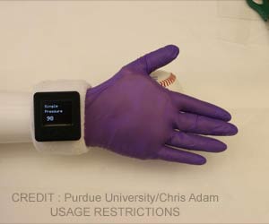 New E-glove Provides 'Humanlike' Features for Prosthetic Hand Users New E-glove Provides 'Humanlike' Features for Prosthetic Hand Users