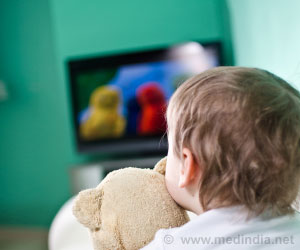 Kids Spend Less Time Reading, Engaging in Physical Activity as They Grow Older Kids Spend Less Time Reading, Engaging in Physical Activity as They Grow Older