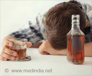 Heavy Alcohol Drinking Damages the Heart Tissue Heavy Alcohol Drinking Damages the Heart Tissue