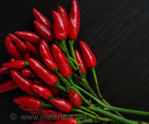 Spicy Treat: Eating Chili Peppers 4 Times a Week can Reduce Death from Heart Disease, Stroke Spicy Treat: Eating Chili Peppers 4 Times a Week can Reduce Death from Heart Disease, Stroke