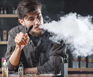 E-cigarettes Significantly Increase Risk of Chronic Lung Disease E-cigarettes Significantly Increase Risk of Chronic Lung Disease