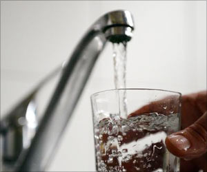Hydration may Affect Mental Function in Some Older Adults Hydration may Affect Mental Function in Some Older Adults